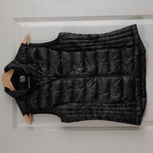 Lightweight down puffer vest